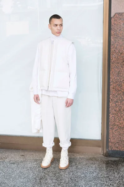 Look 5